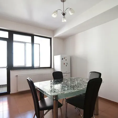 Apartment Hulu Isaran 85 Brasov